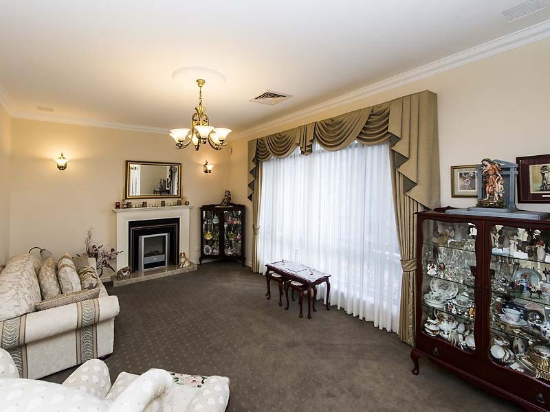 8 Breelya Rise, Canning Vale WA 6155