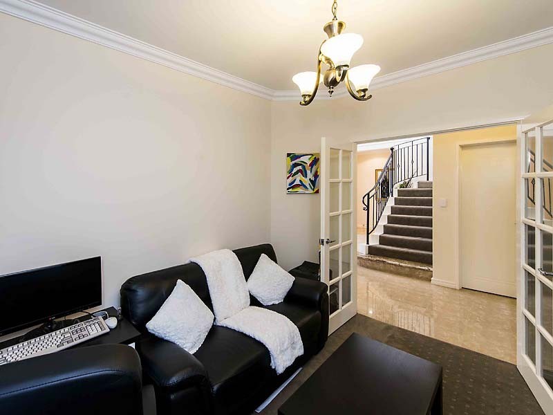 8 Breelya Rise, Canning Vale WA 6155