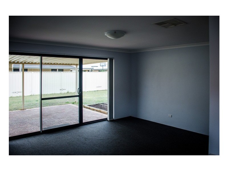 12 Dupont Way, Canning Vale WA 6155