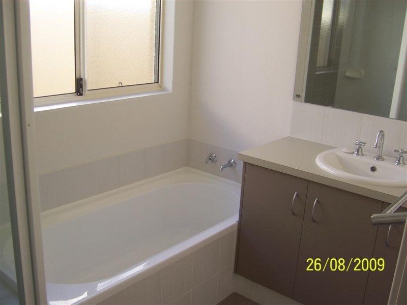 20/26 Churchill Green, Canning Vale WA 6155