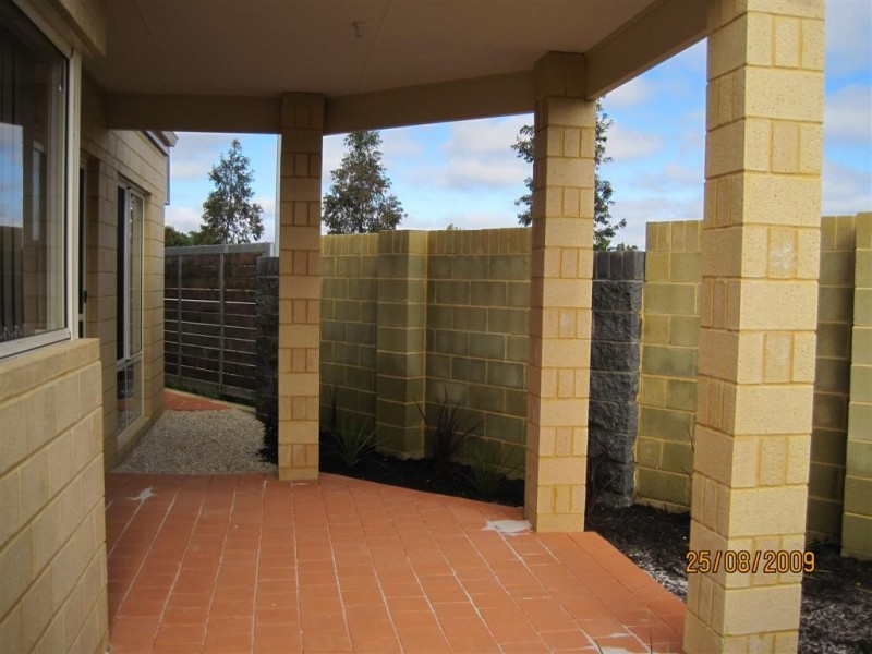 20/26 Churchill Green, Canning Vale WA 6155