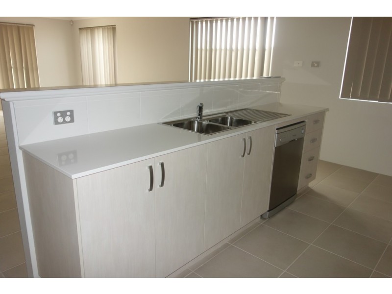 12 Indee Way, Harrisdale WA 6112