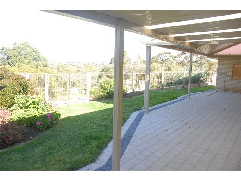 5 Valley Close, Canning Vale WA 6155