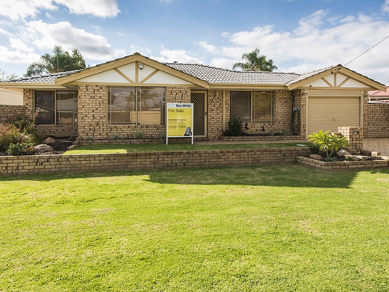 35 Silverhill Loop, Seville Grove WA 6112
