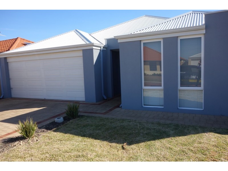 31 Amalfi Way, Canning Vale WA 6155