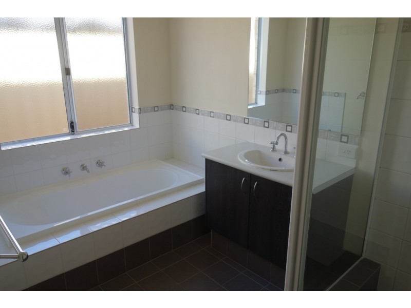 31 Amalfi Way, Canning Vale WA 6155