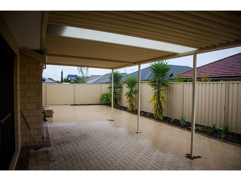 16 Philadelphia Parade, Canning Vale WA 6155