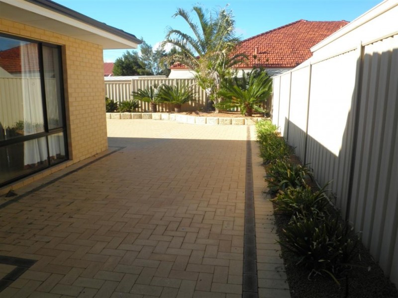 4 Maywood Avenue, Canning Vale WA 6155