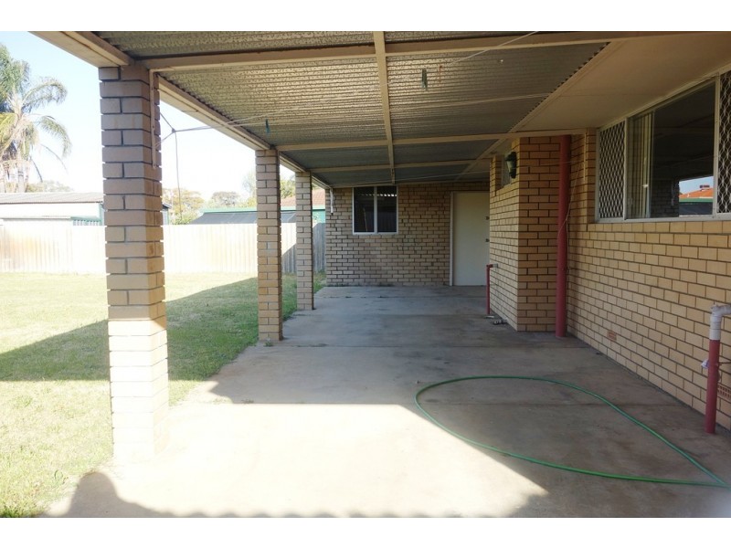 4 Alciston Way, Huntingdale WA 6110