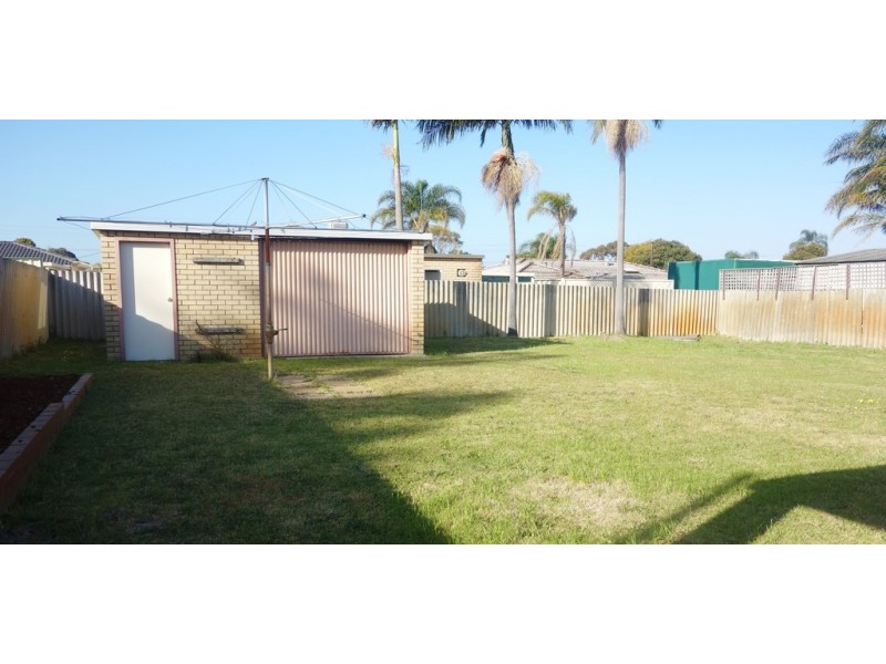 4 Alciston Way, Huntingdale WA 6110