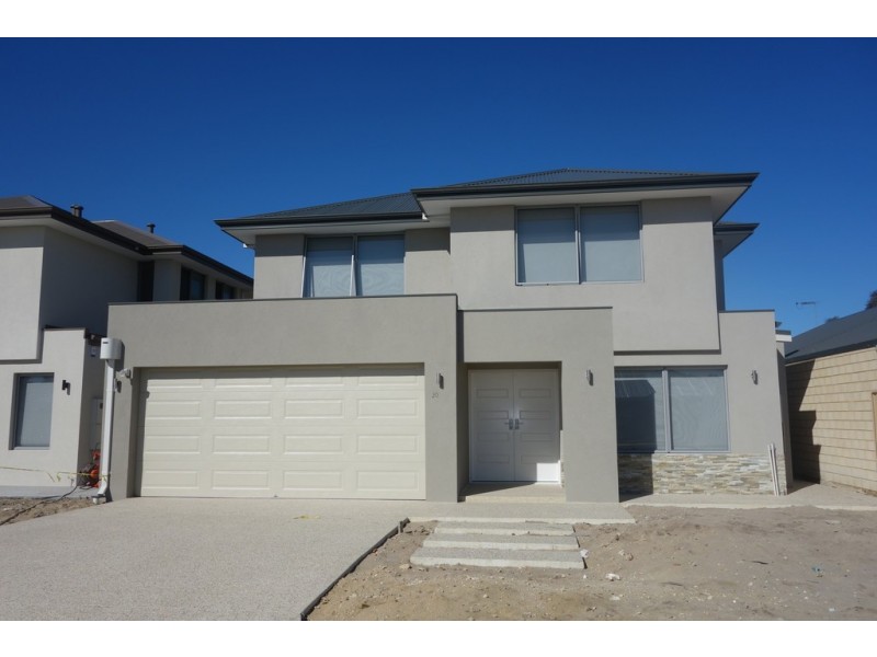 20 Lee-Steere Crescent, Piara Waters WA 6112