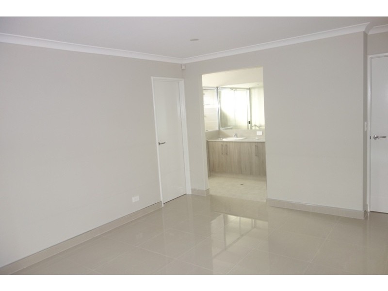 20 Lee-Steere Crescent, Piara Waters WA 6112