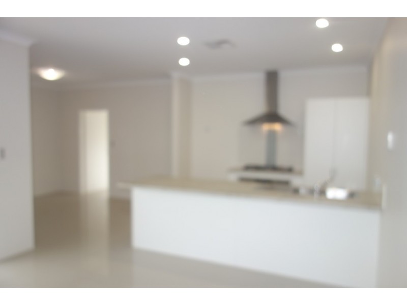 2 Cowes Street, Harrisdale WA 6112