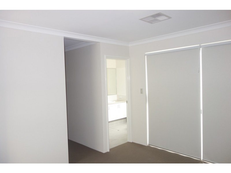 2 Cowes Street, Harrisdale WA 6112