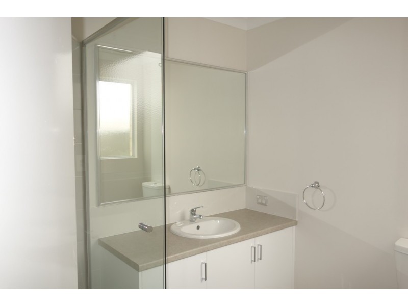 2 Cowes Street, Harrisdale WA 6112