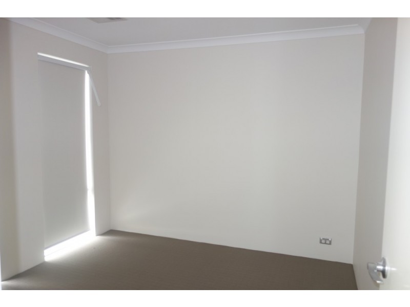 2 Cowes Street, Harrisdale WA 6112