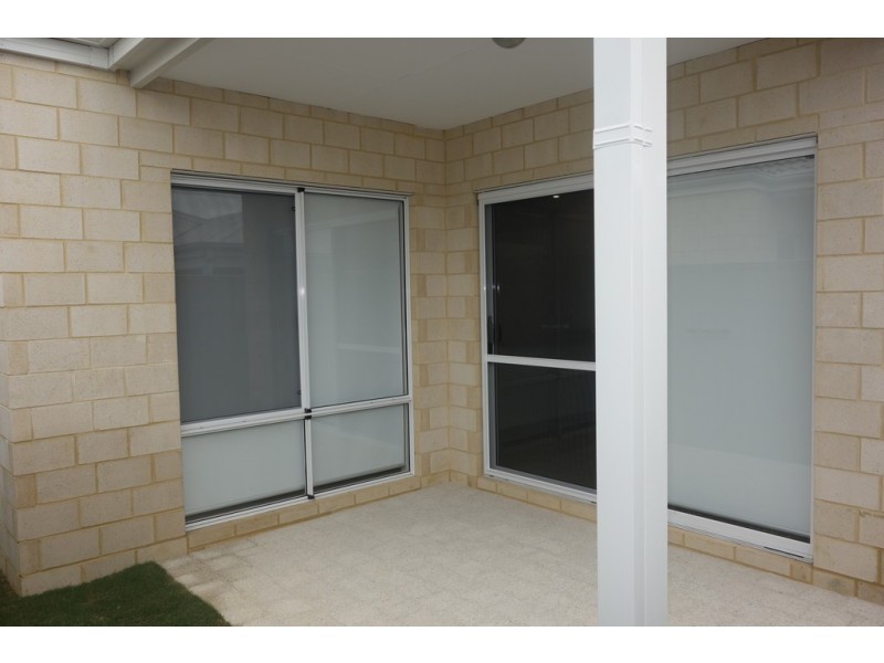 2 Cowes Street, Harrisdale WA 6112