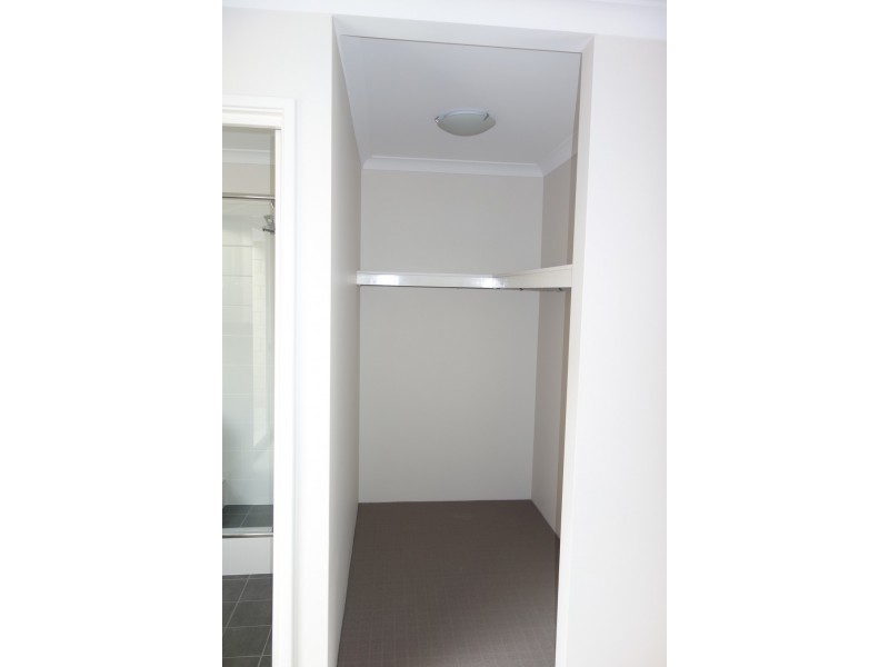 4 Cowes Street, Harrisdale WA 6112