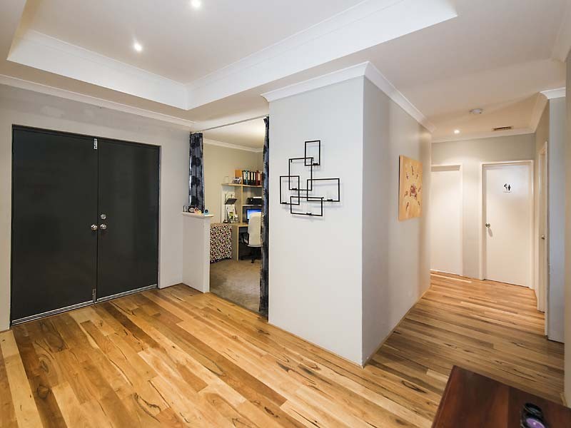 27 Daleford Way, Southern River WA 6110