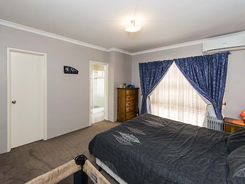 27 Daleford Way, Southern River WA 6110
