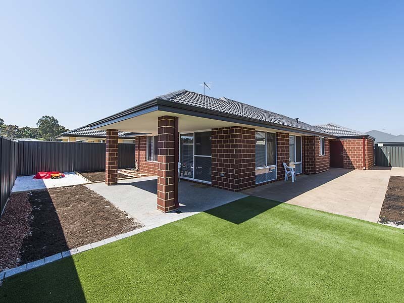 11 Calvert Loop, Hilbert WA 6112