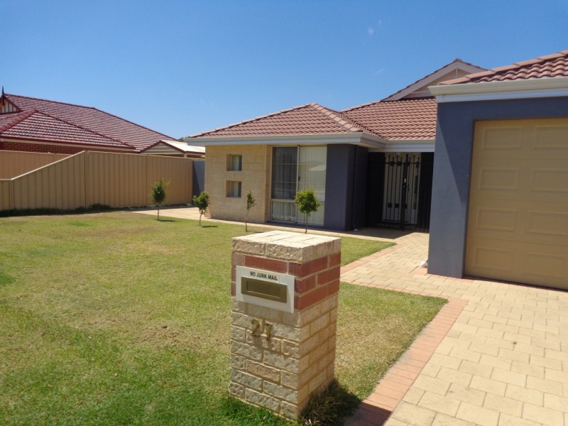 27 Cordata Street, Canning Vale WA 6155