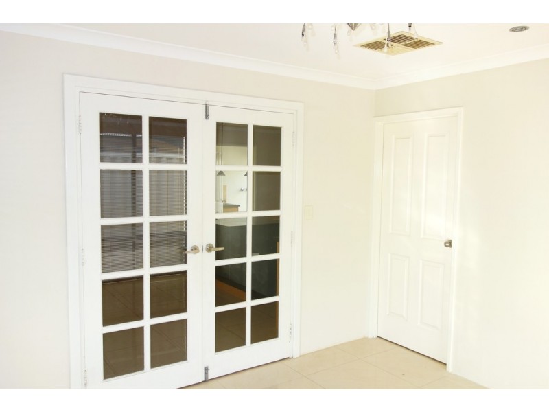 5 Southacre Drive, Canning Vale WA 6155