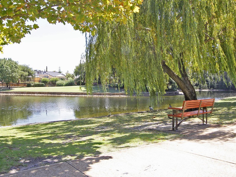 23 Bremner Circle, Canning Vale WA 6155