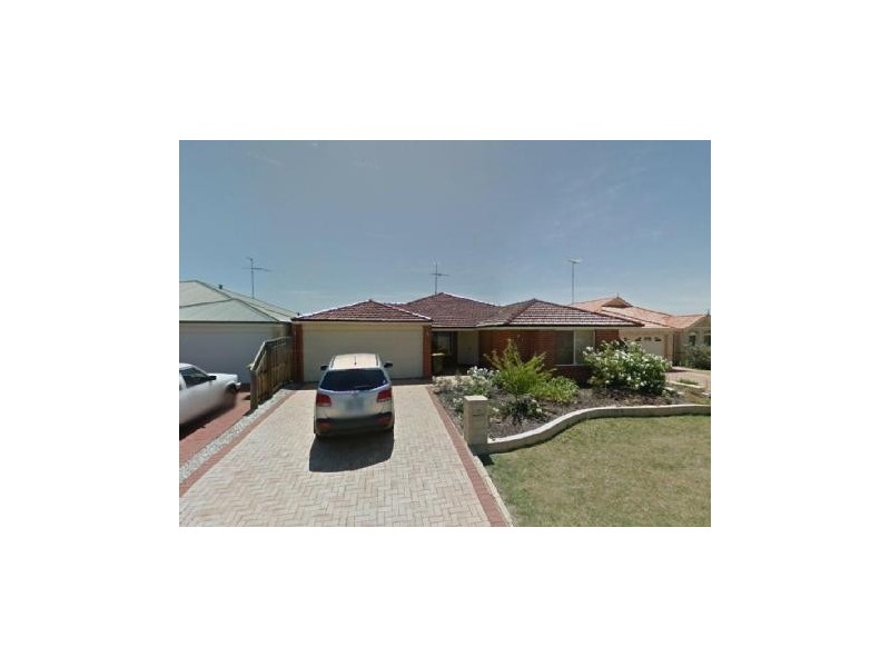 15 Alba Pass, Halls Head WA 6210