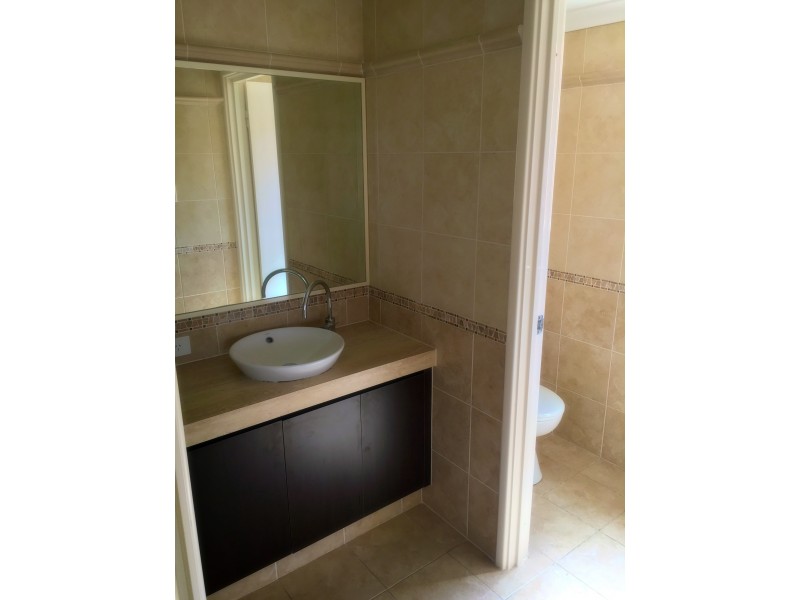 15 Alba Pass, Halls Head WA 6210