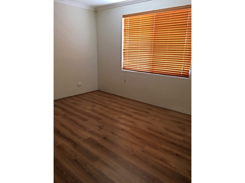 15 Alba Pass, Halls Head WA 6210