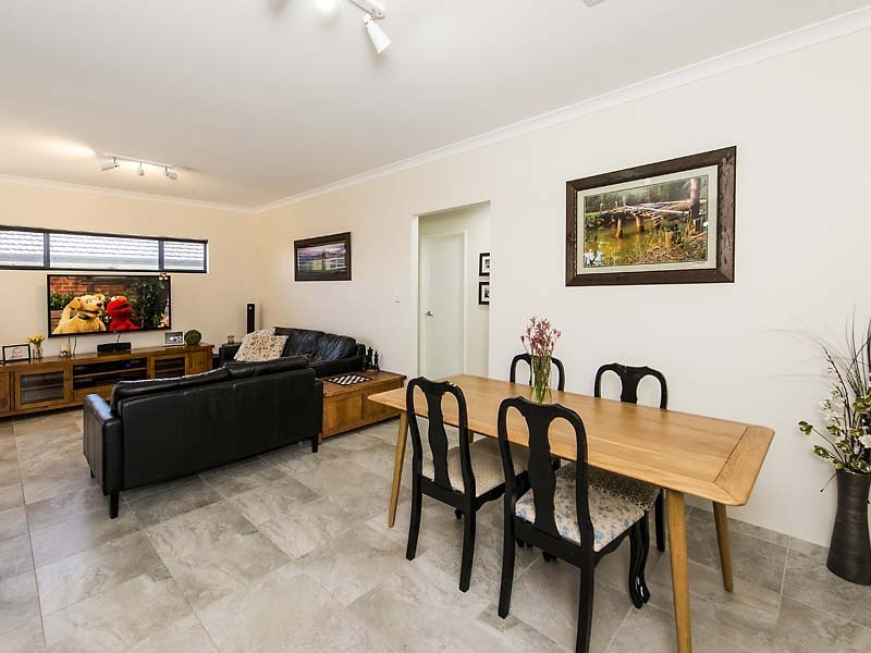 6/15 Blackfriars Meander, Piara Waters WA 6112