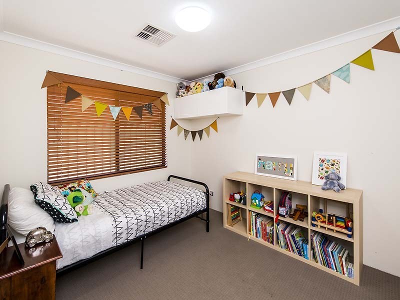 6/15 Blackfriars Meander, Piara Waters WA 6112