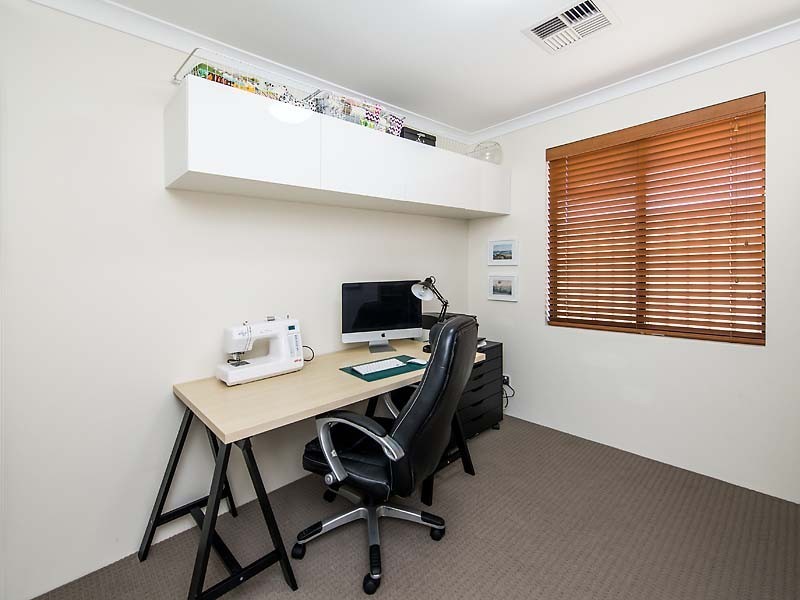 6/15 Blackfriars Meander, Piara Waters WA 6112