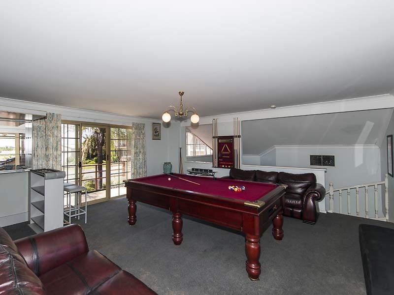 11 Bluebell Court, Thornlie WA 6108