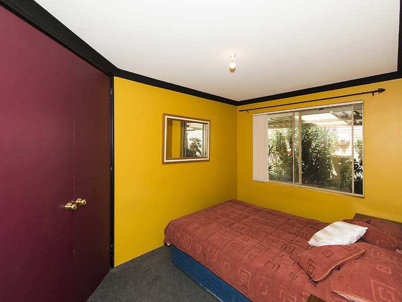 11 Bluebell Court, Thornlie WA 6108