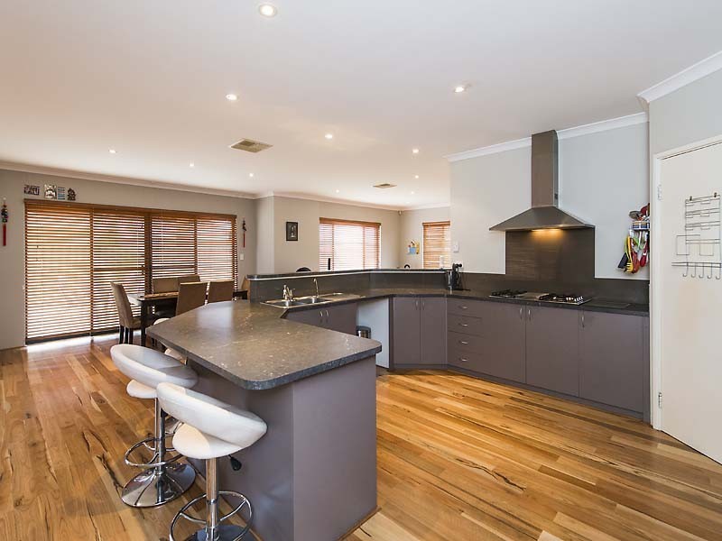 27 Daleford Way, Southern River WA 6110