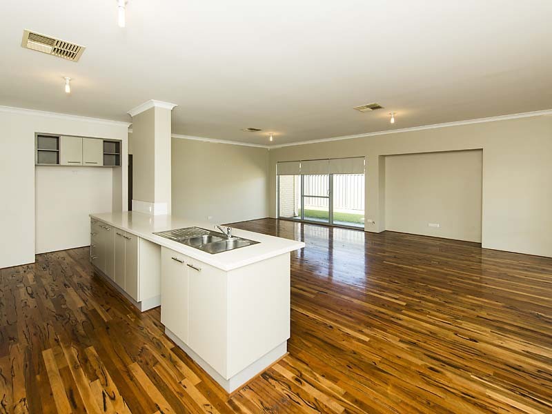 24 Whittaker Turn, Piara Waters WA 6112