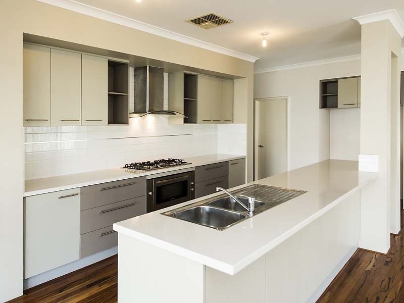 24 Whittaker Turn, Piara Waters WA 6112