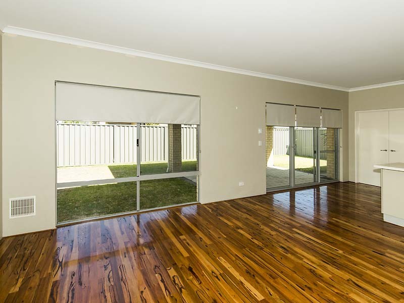 24 Whittaker Turn, Piara Waters WA 6112