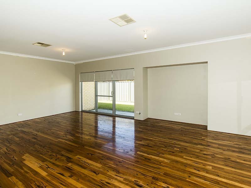 24 Whittaker Turn, Piara Waters WA 6112