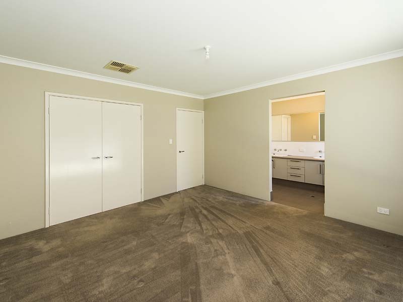 24 Whittaker Turn, Piara Waters WA 6112