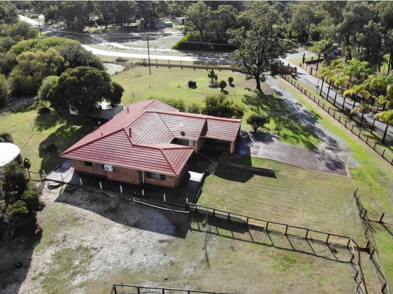 40 Craghill Way, Oakford WA 6121