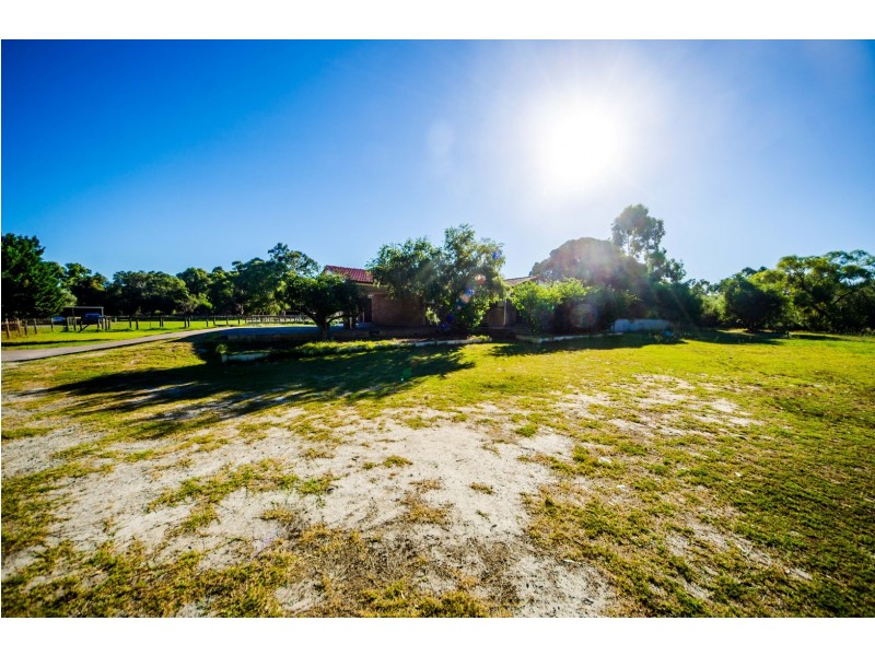 40 Craghill Way, Oakford WA 6121