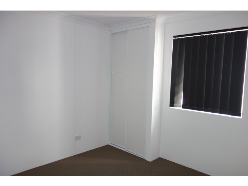 4 Lakey Street, Southern River WA 6110