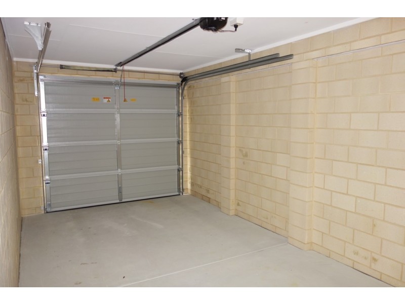 4 Lakey Street, Southern River WA 6110