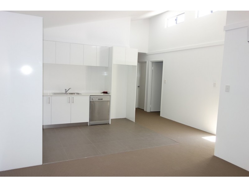 4 Lakey Street, Southern River WA 6110