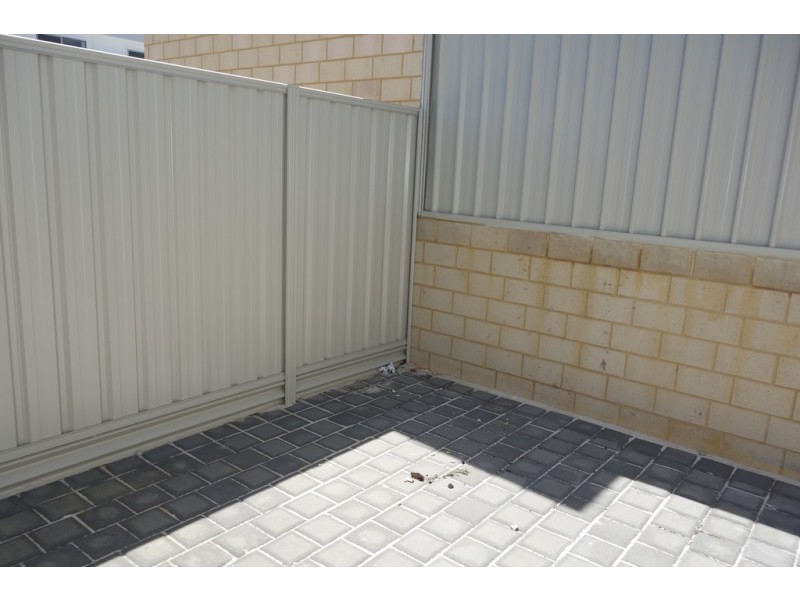 4 Lakey Street, Southern River WA 6110