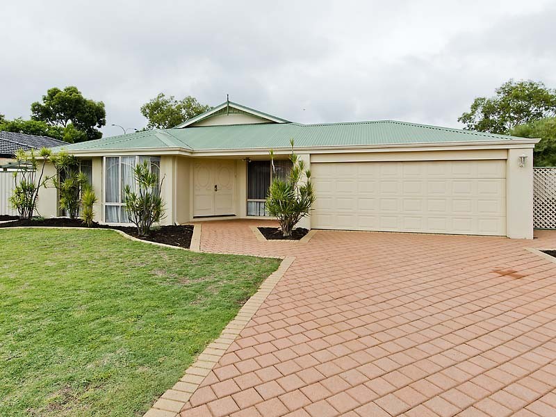 22 Brookside Square, Canning Vale WA 6155