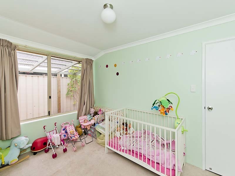 22 Brookside Square, Canning Vale WA 6155